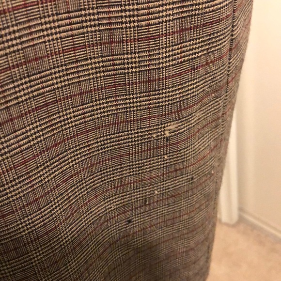 Women’s Skirt - Picture 3 of 6